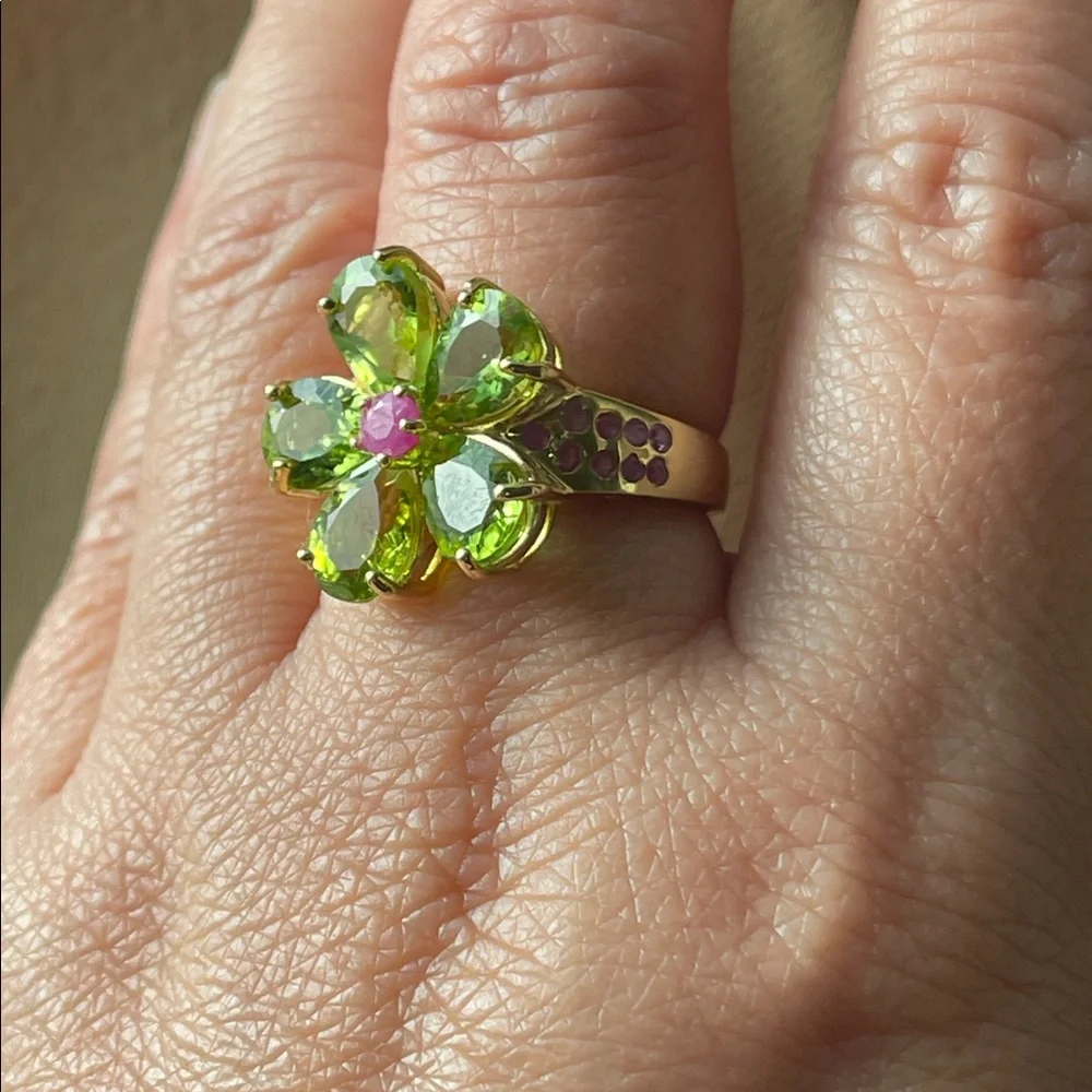 Fairycore Green Peridot Flower Ring with Pink Center - Women Jewelry